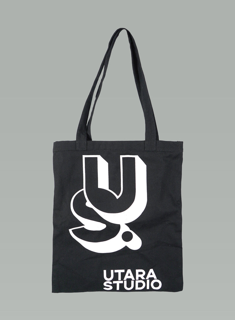 AN EXPANDING PERSPECTIVE TOTE BAG